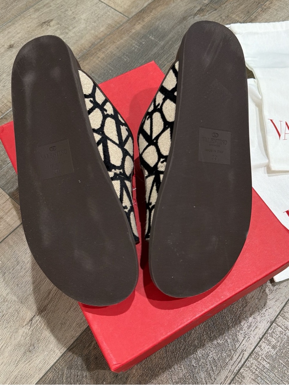 Valentino Garavani brown and beige double strap V logo sandal slides - Picture 4 of 9